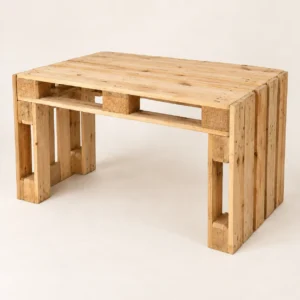 Mesa de europallet com tampo fechado e ripas laterais completas